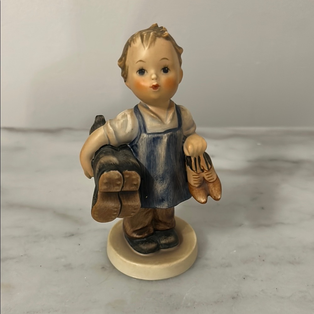 Hummel Boots Decor Accents Figurine
